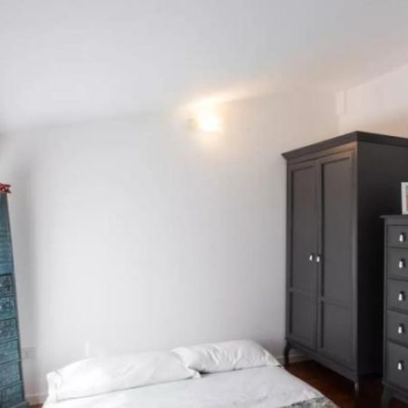 Vintage Apartment In Corvetto Area Милано Екстериор снимка