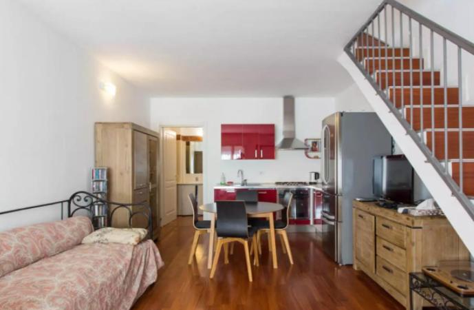Vintage Apartment In Corvetto Area Милано Екстериор снимка