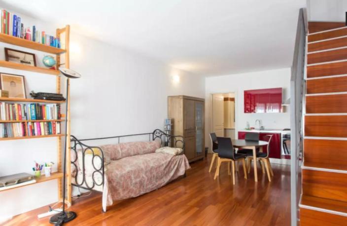 Vintage Apartment In Corvetto Area Милано Екстериор снимка